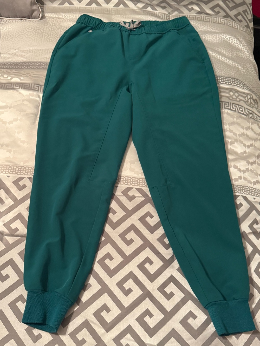 Figs Hunter Green Tansen™ - Short Jogger Scrub Pants